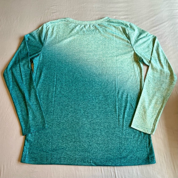 Large Women's Graphic tee Long sleeve teal I'm Fine Everything is Fine cat NWOT - Picture 3 of 6